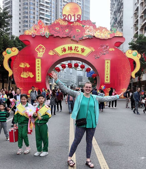 Guangzhou Haizhu flower market an entrance