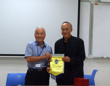 20070608-01001.jpg 20070608-01001.jpg