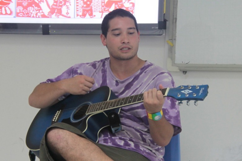 20130529 foreigners learn chinese 9