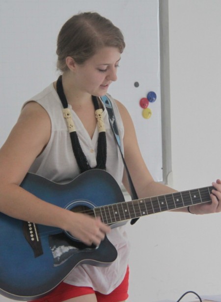 20130529 foreigners learn chinese 10