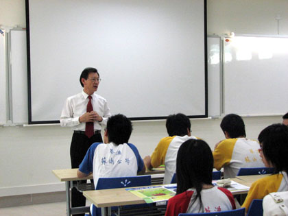 20070509-01001.jpg 20070509-01001.jpg