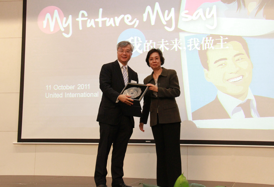 20111017-121234.jpg 20111017-121234.jpg