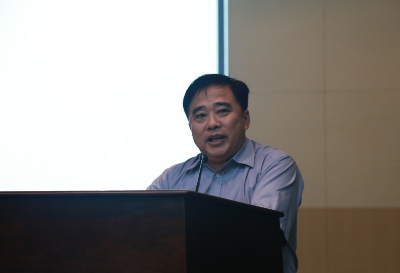 Vice chairman of the Zhuhai Social Sciences Association Cao Shiyou makes closing remarks